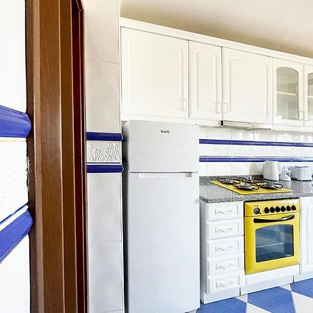 Yellow House Aveiro Smart Tv And Garage Εξωτερικό φωτογραφία