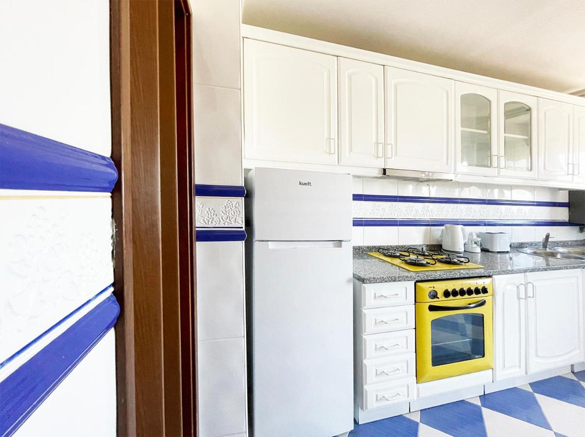 Yellow House Aveiro Smart Tv And Garage Εξωτερικό φωτογραφία