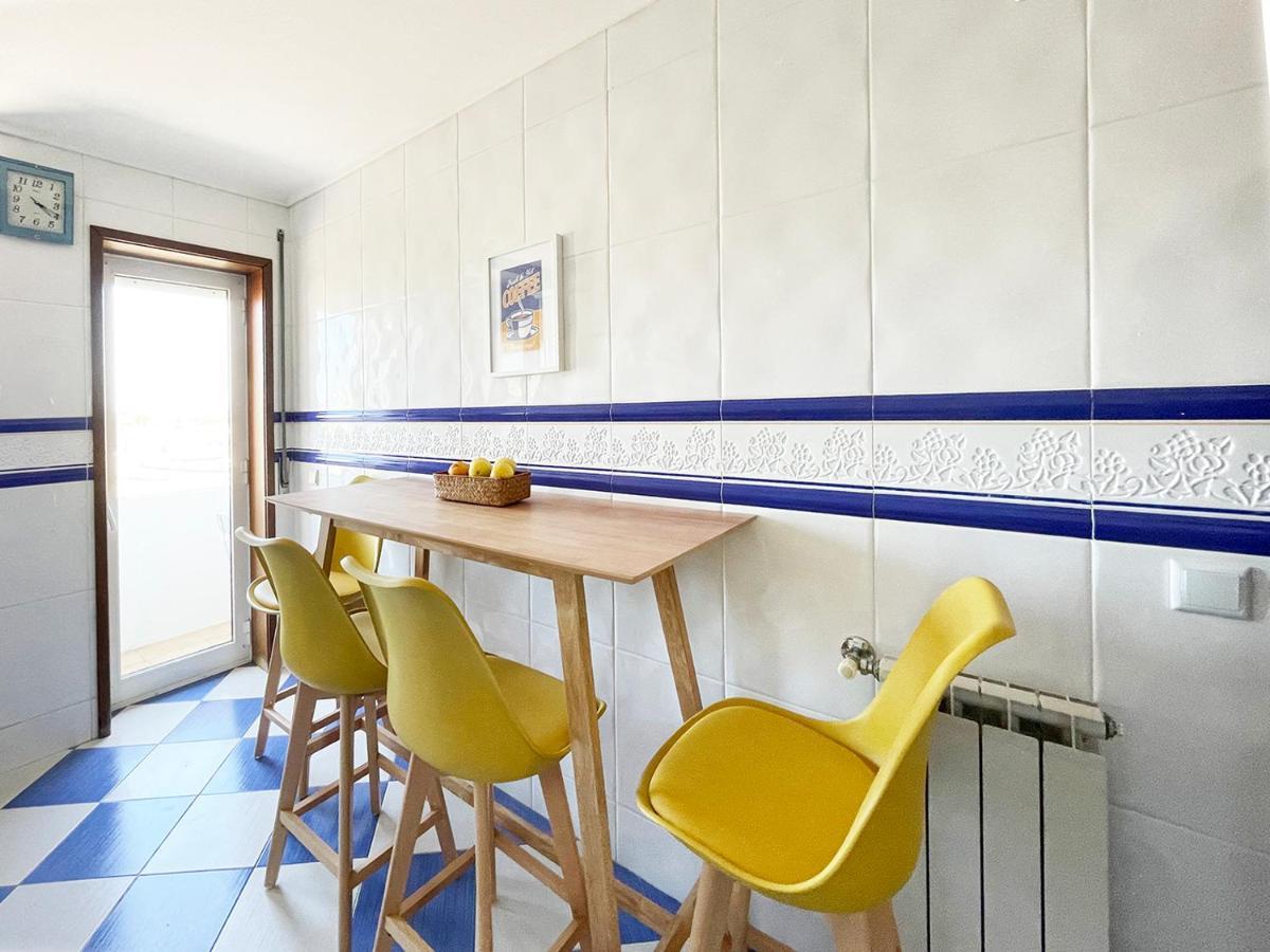 Yellow House Aveiro Smart Tv And Garage Εξωτερικό φωτογραφία