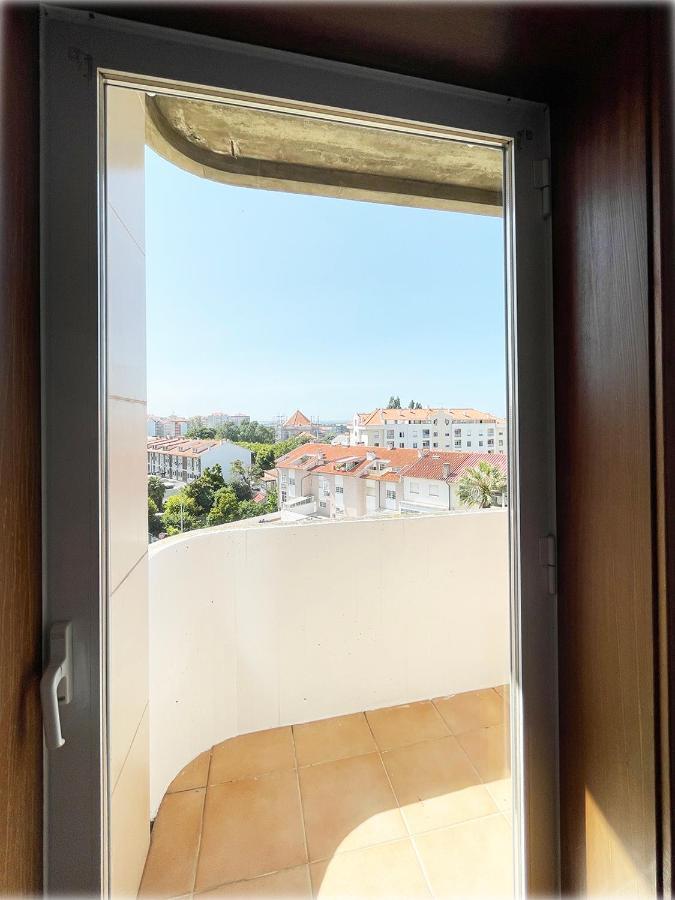 Yellow House Aveiro Smart Tv And Garage Εξωτερικό φωτογραφία