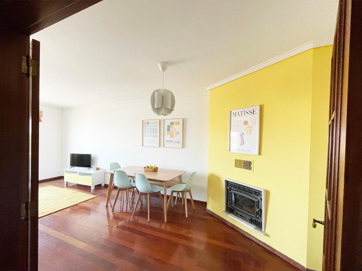Yellow House Aveiro Smart Tv And Garage Εξωτερικό φωτογραφία